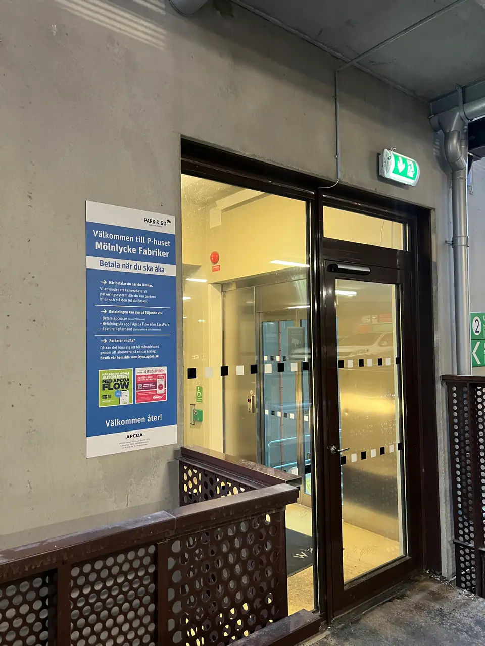 Plan väggskylt för information och upplysning (obelyst)