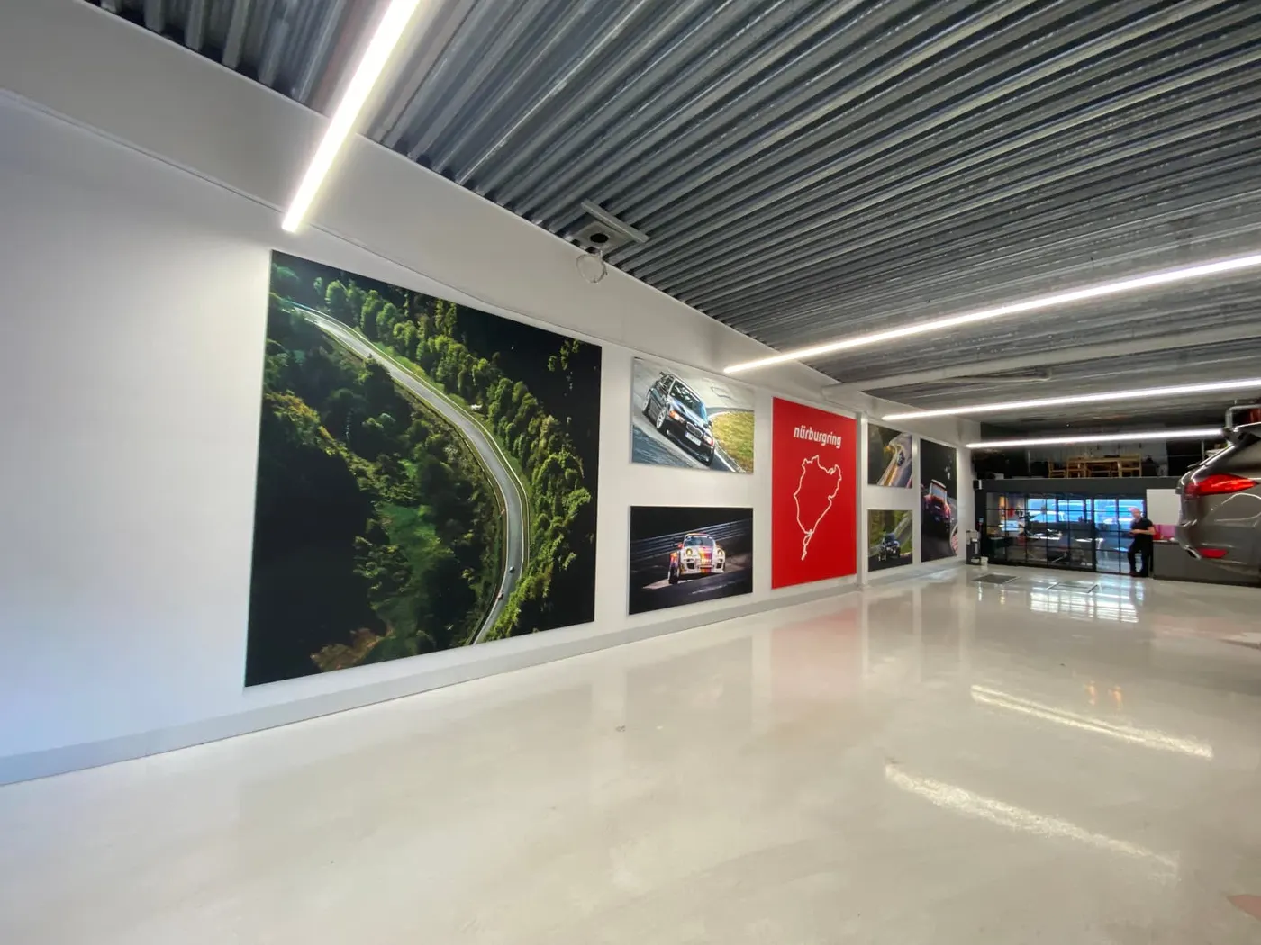 Easyframe spännduk i showroom