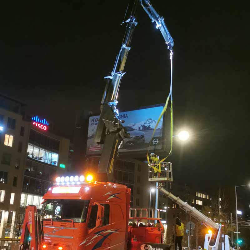 Pylon sign installation